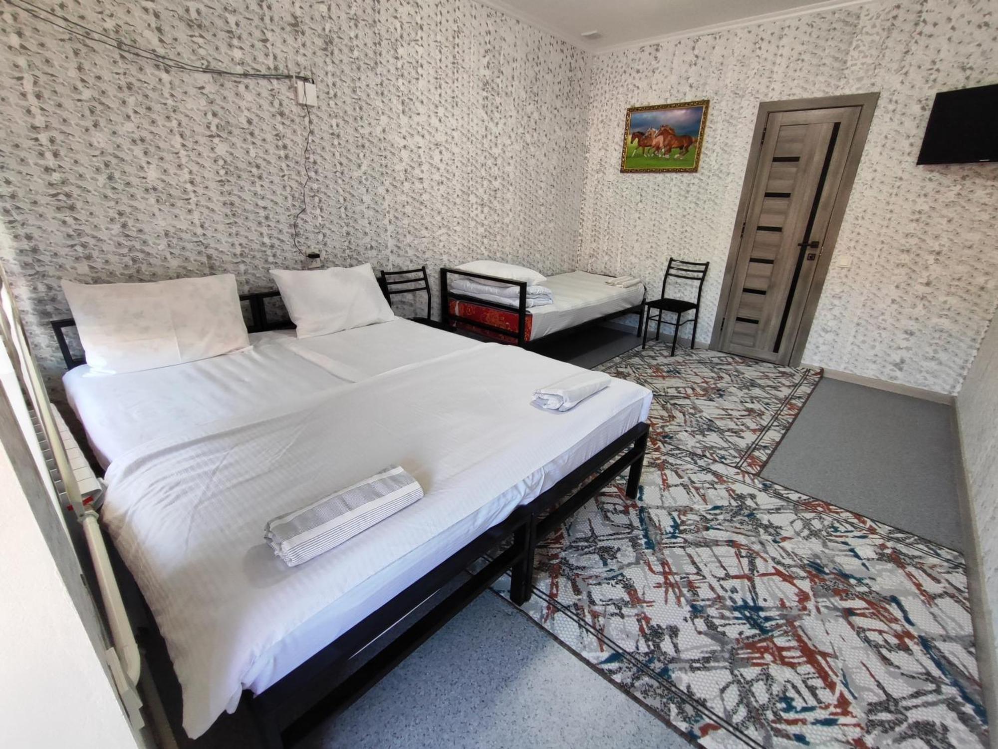 Guest House Sanat Naryn Екстериор снимка